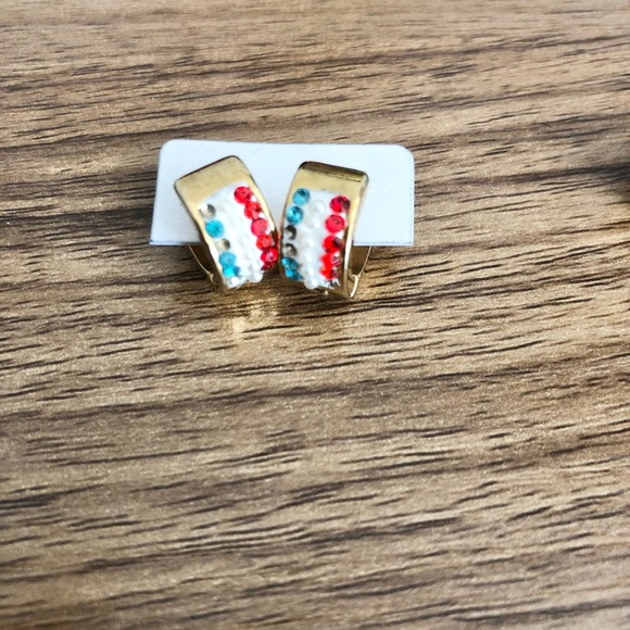 Assorted Earrings - Picture 6 of 7